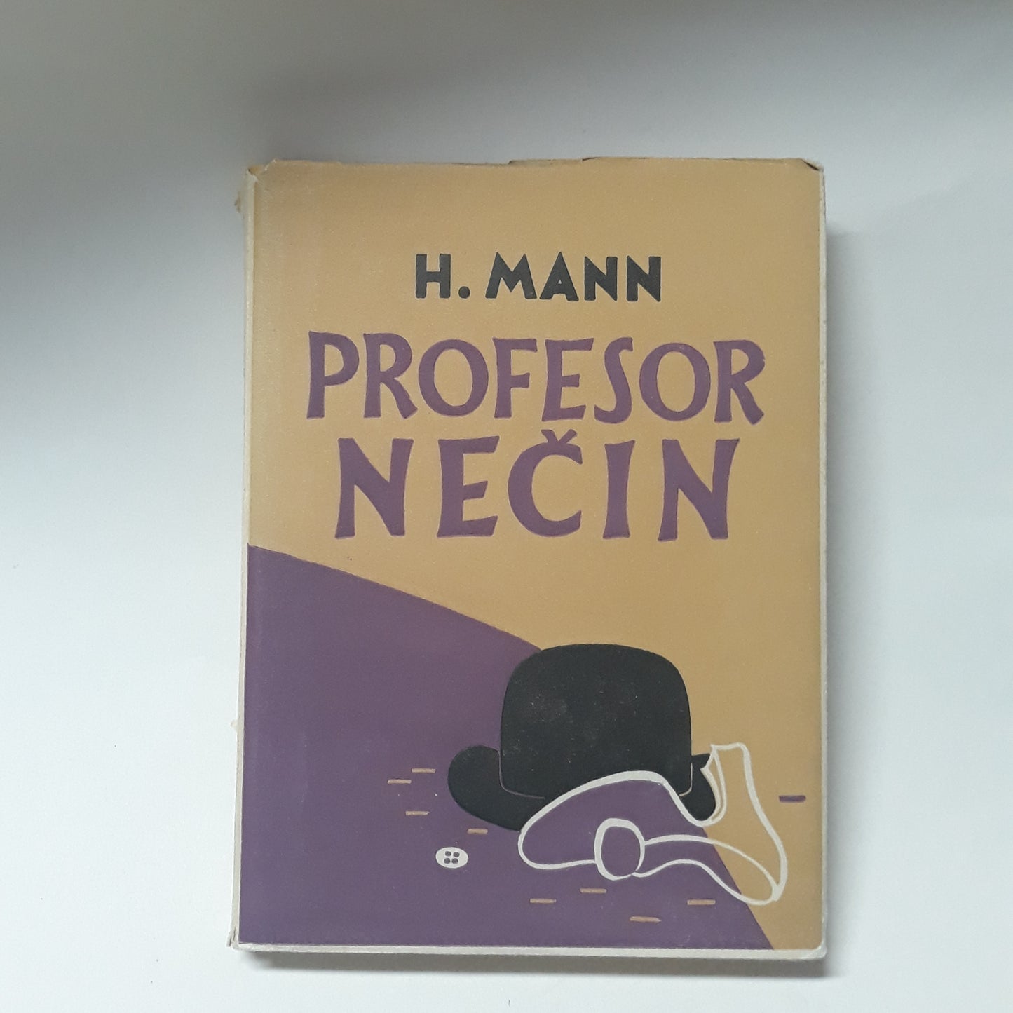Profesor Nečin