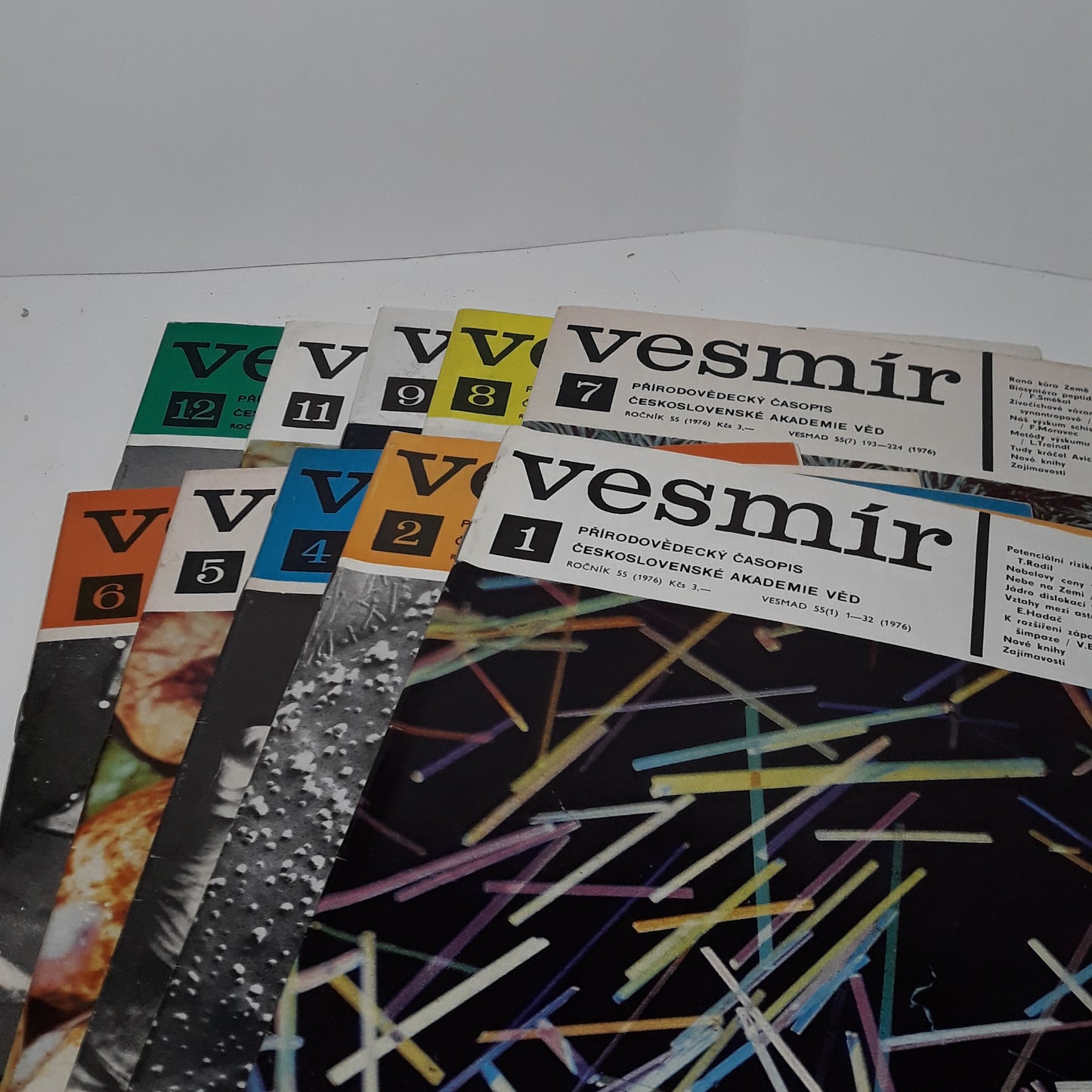 Vesmír 1976 ( chýba č.3 a 10)