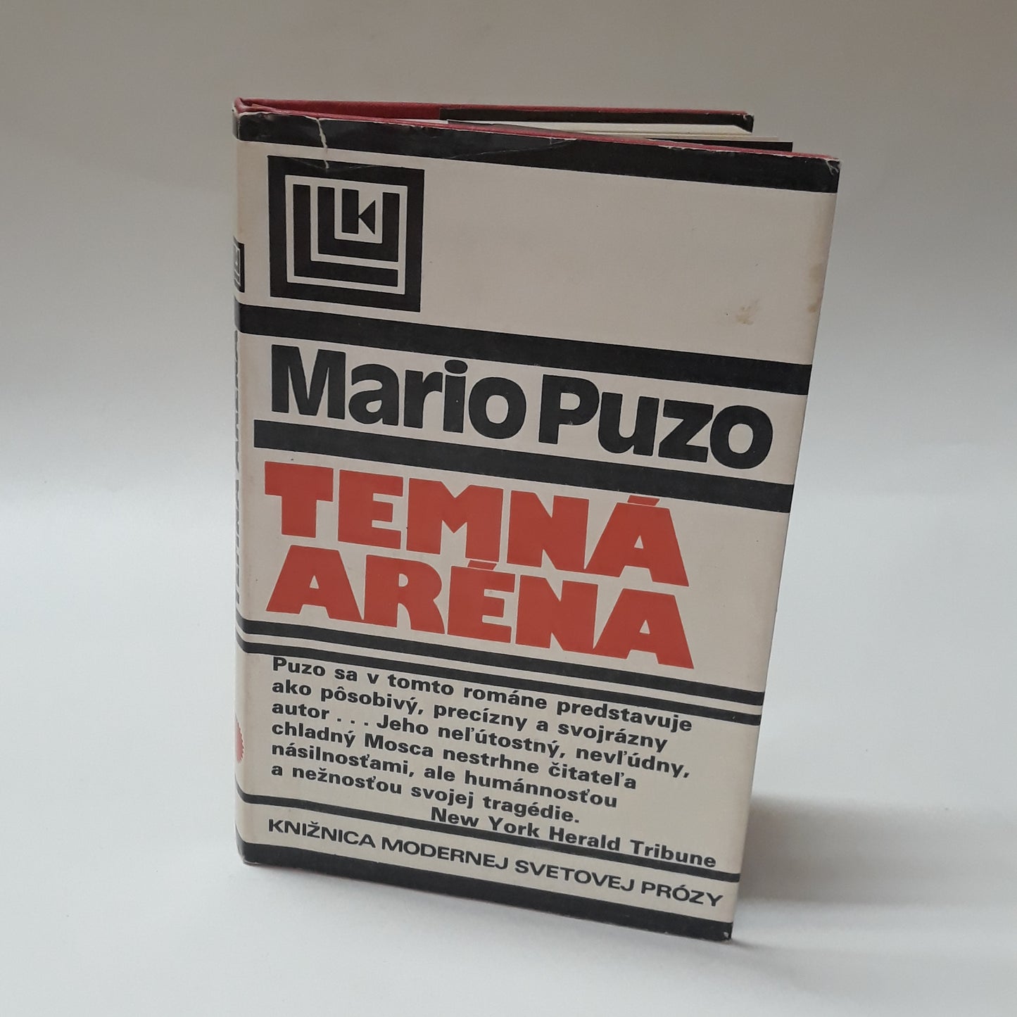 Temná aréna