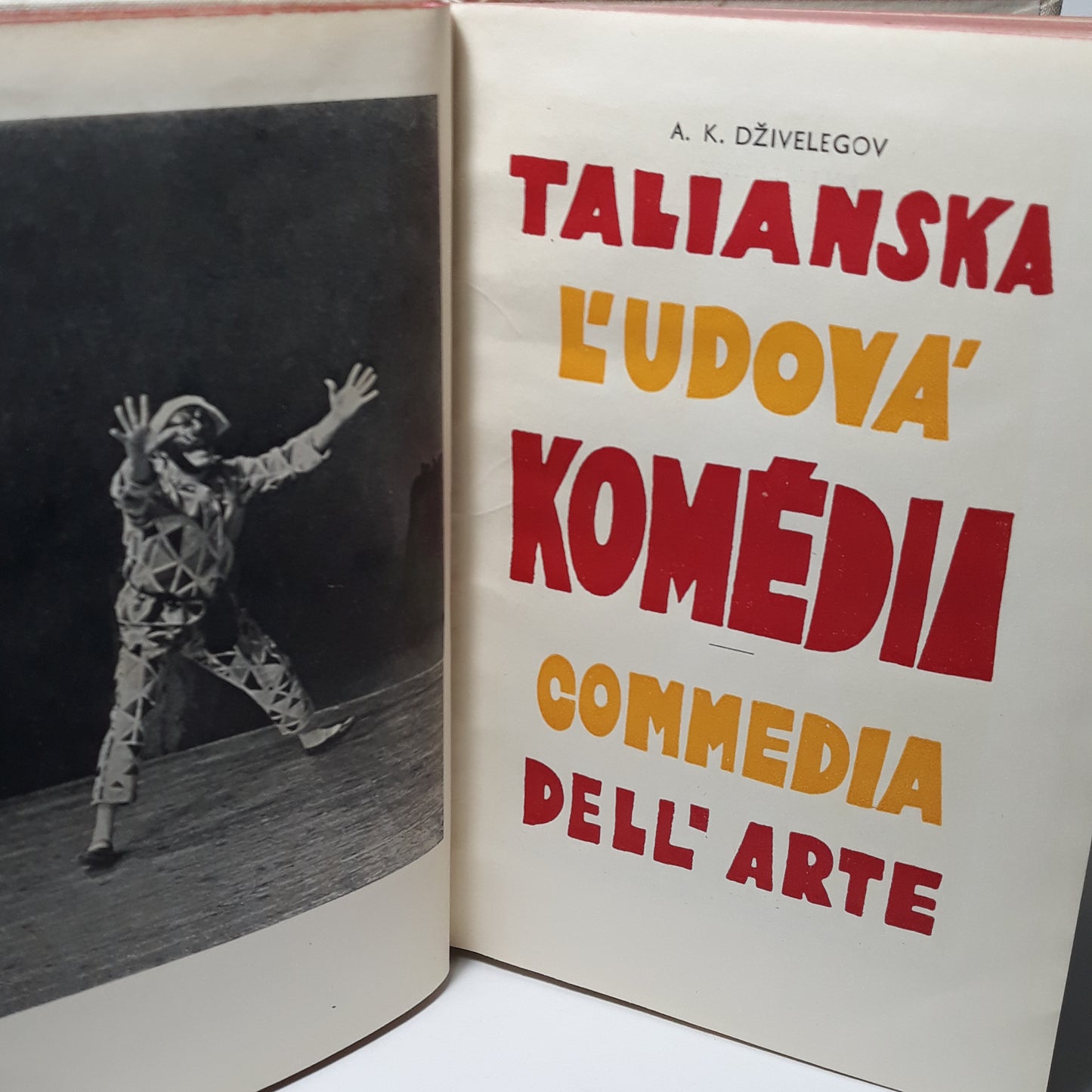 Talianska ľudová komédia