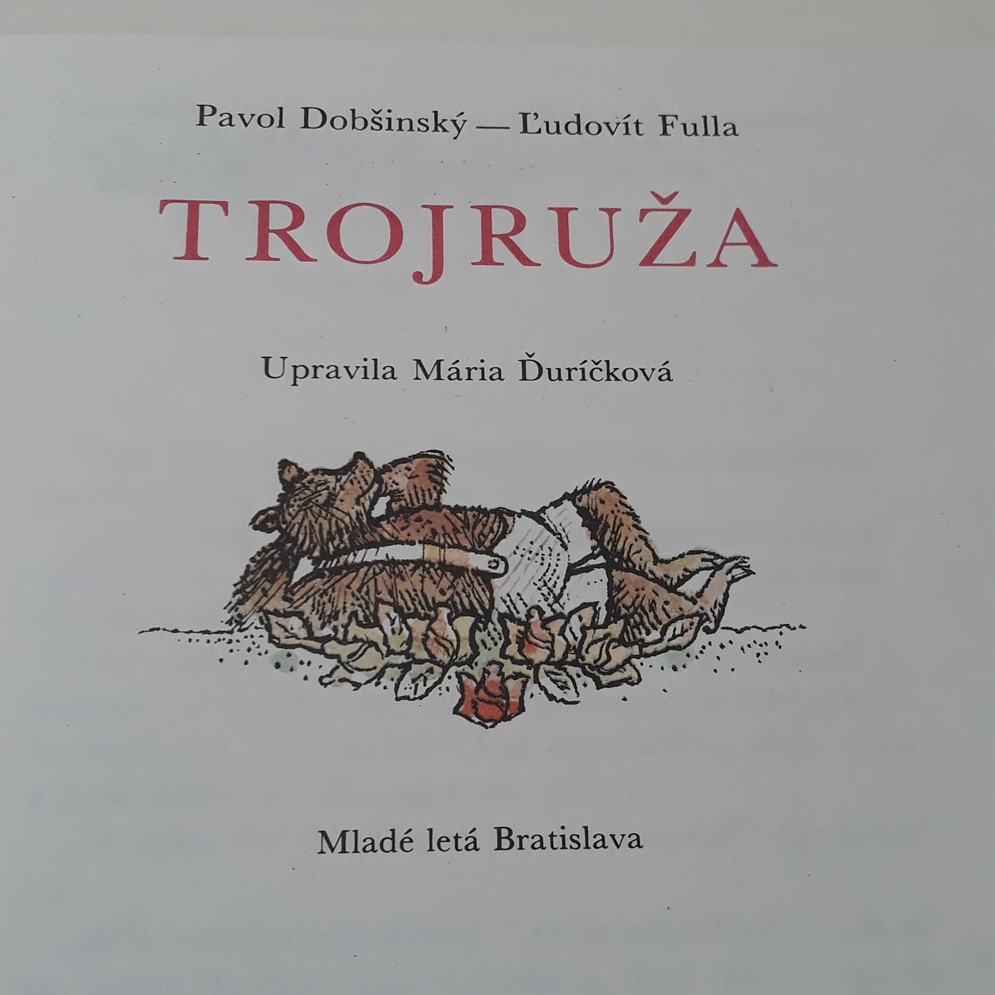 Trojruža