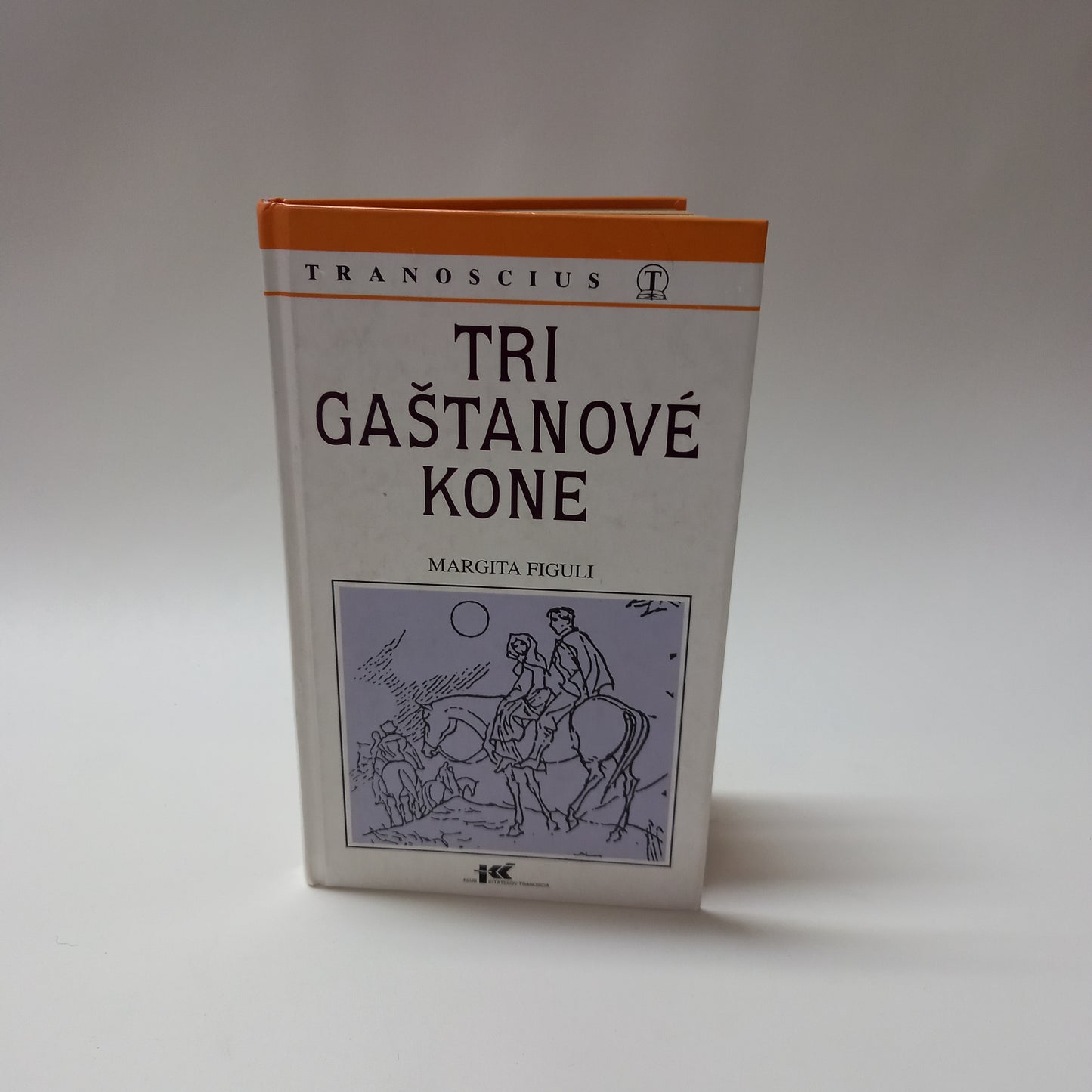 Tri gaštanové kone
