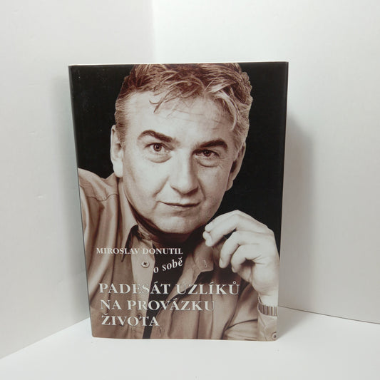 Padesát uzlíků na provázku života