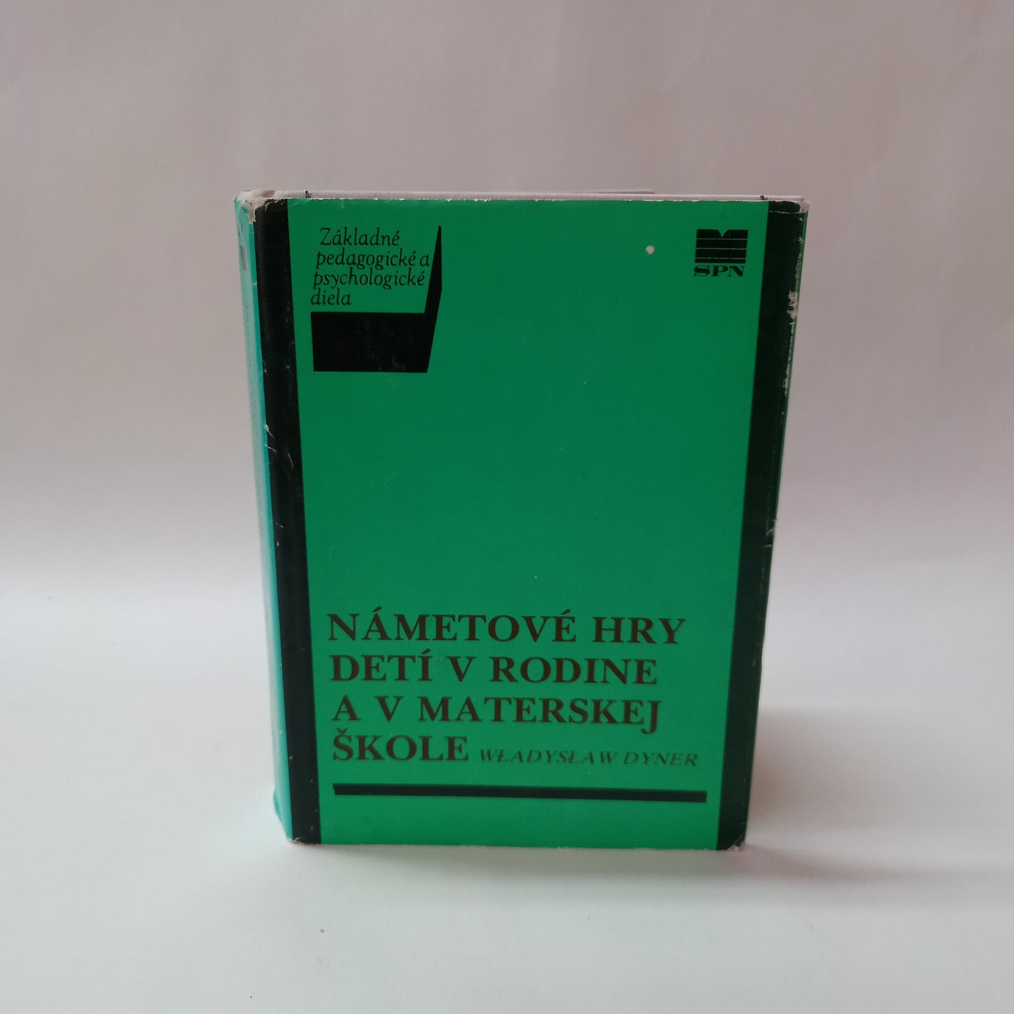 Námetové hry detí v rodine a v materskej škole