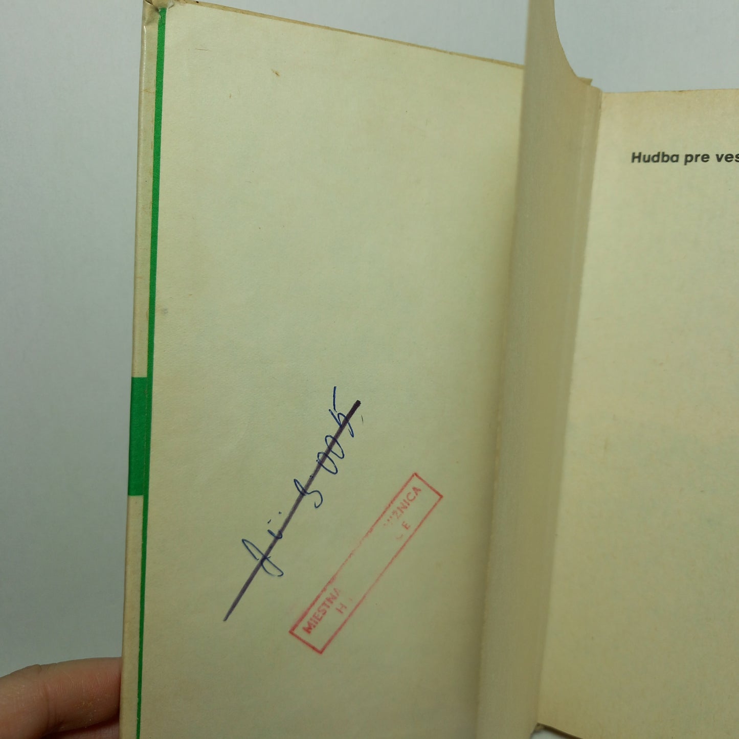 Hudba pre vesmíranov