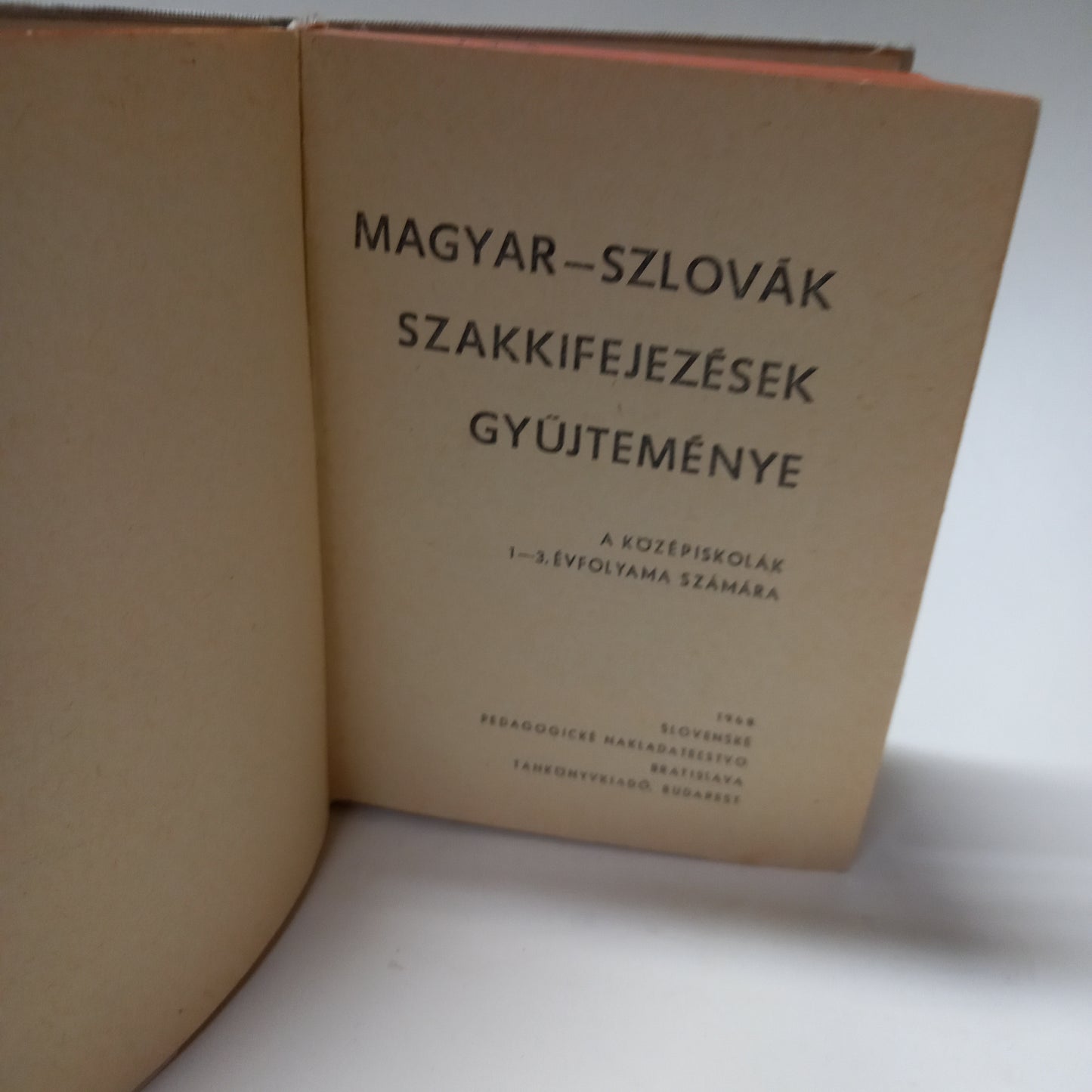 Magyar-szlovák szakkifejezések gyűjteménye