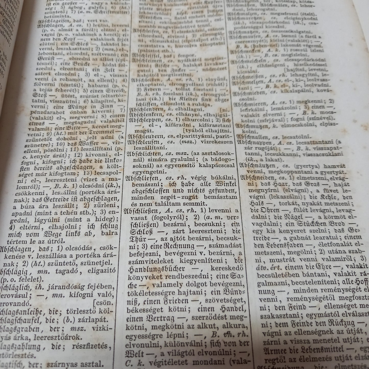 Német és magyar szótár