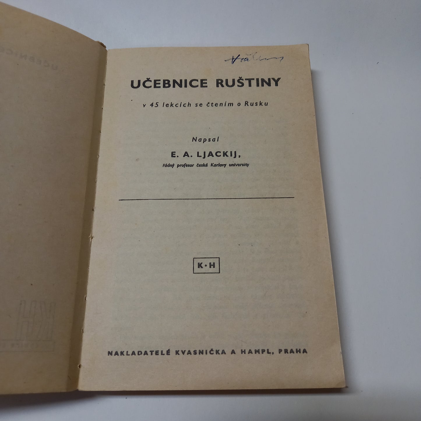 Učebnice ruštiny se čtením o SSSR