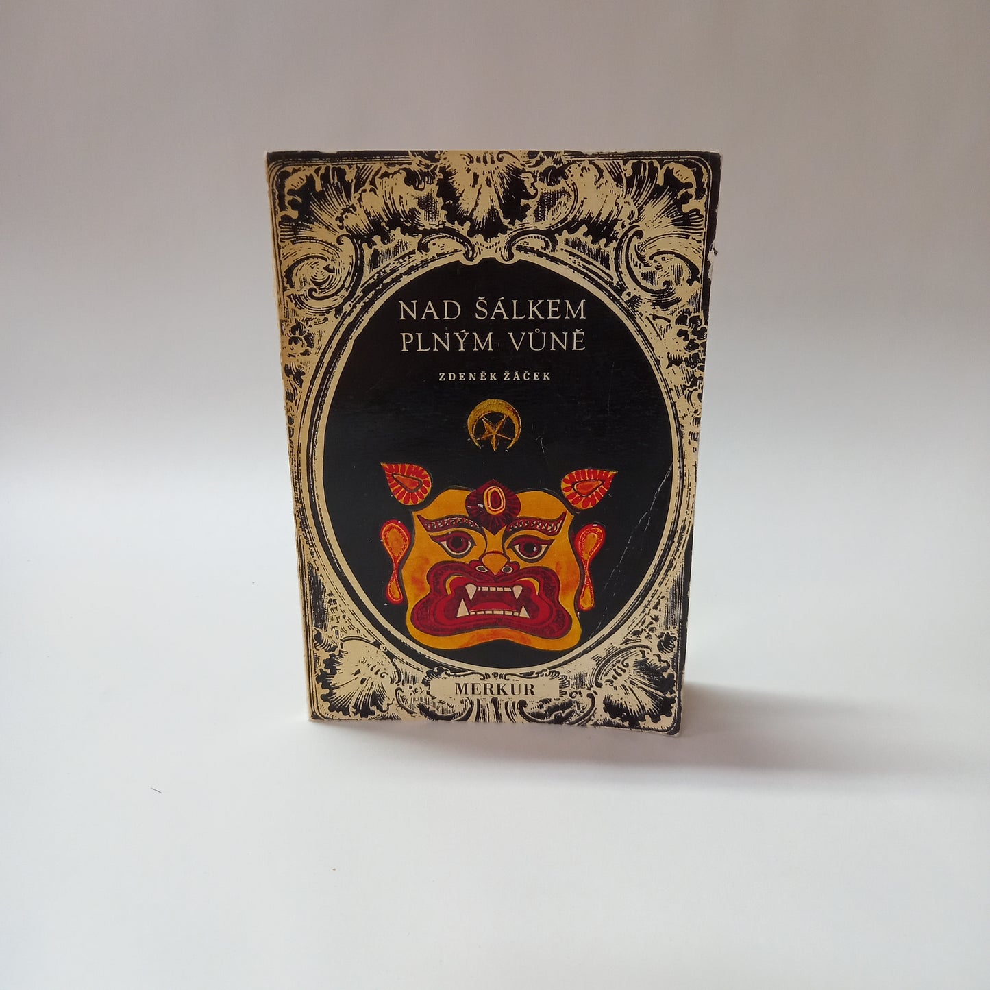 Nad šálkem plným vůně