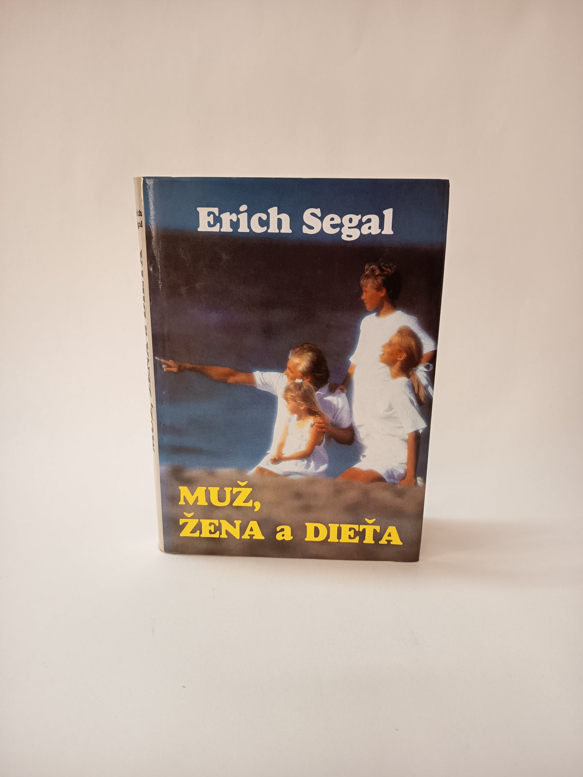Muž, žena a dieťa