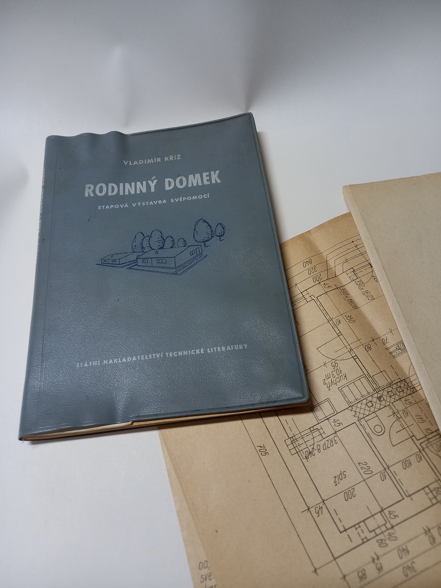 Rodinný domek - etapová výstavba svépomocí