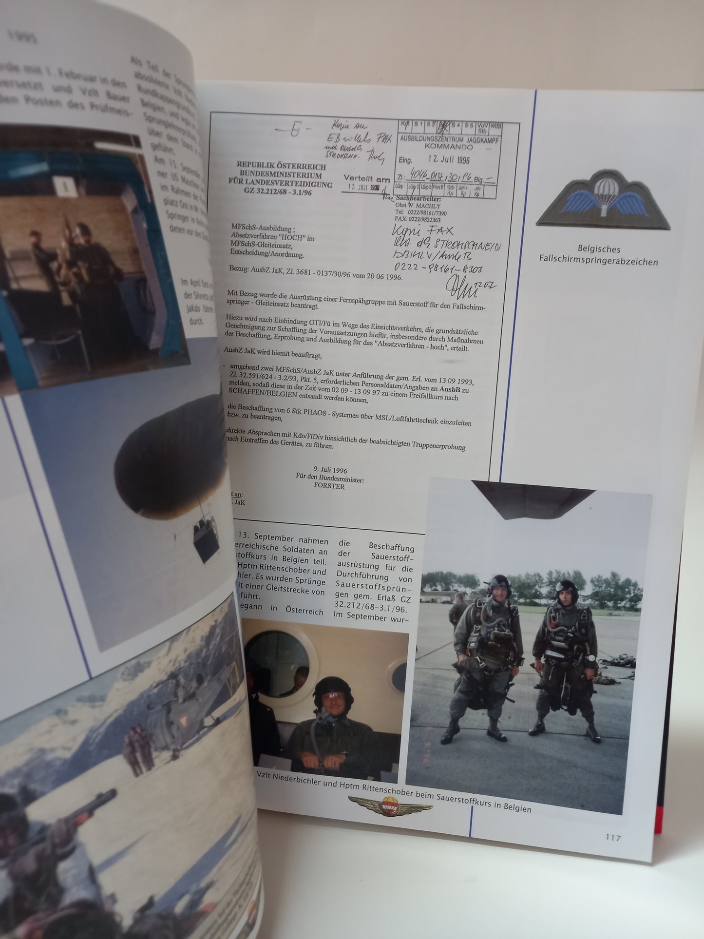 Glück ab gut land. 50 Jahre Militär-Fallschirmspringen 1961-2011