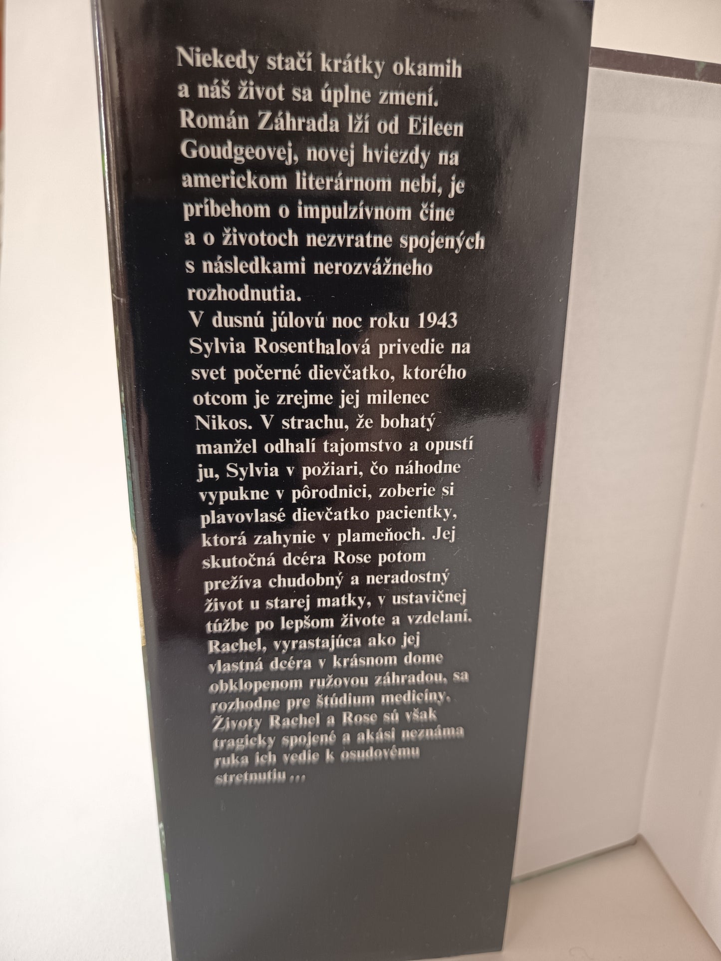Záhrada lží