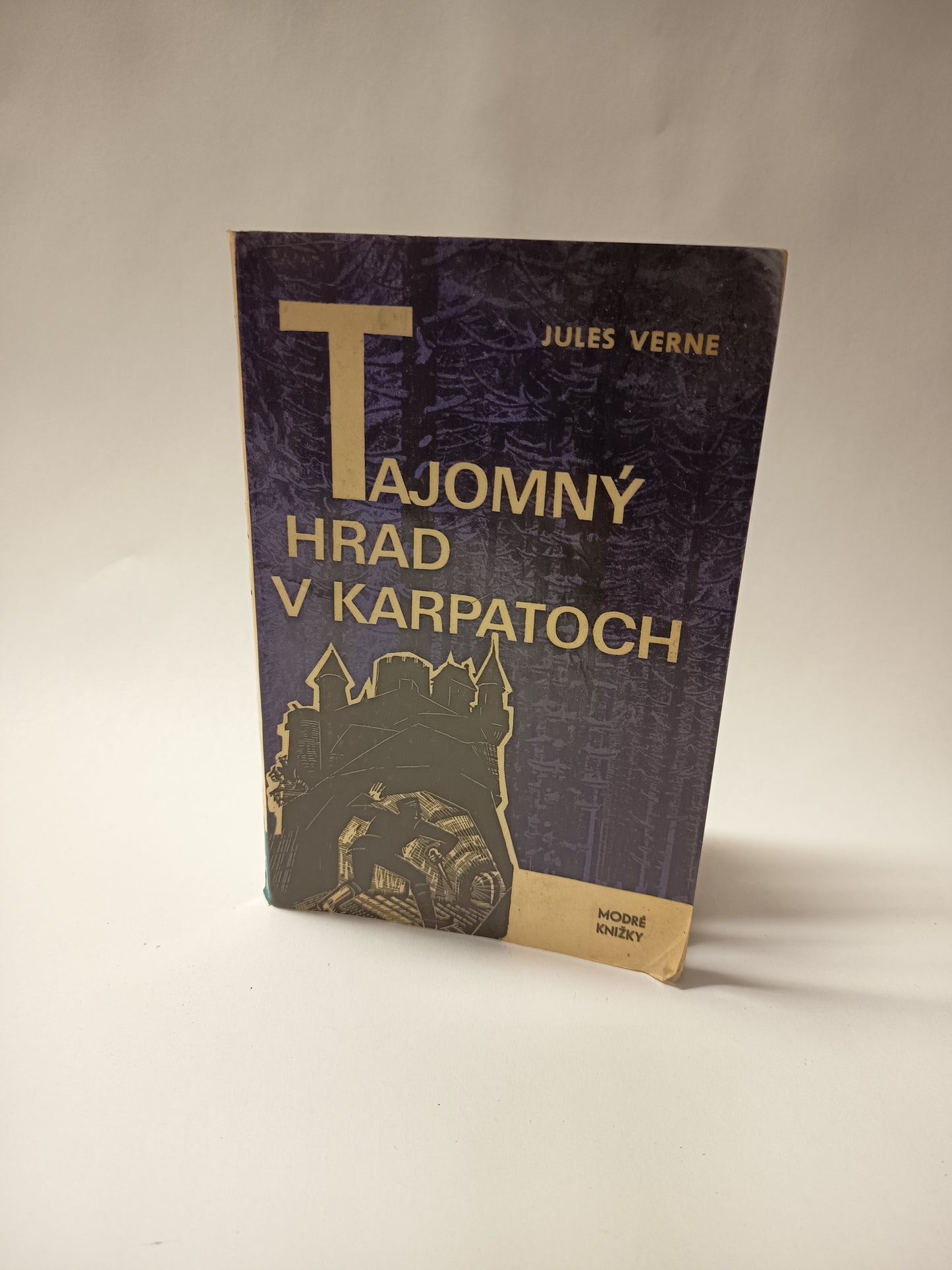 Tajomný hrad v Karpatoch