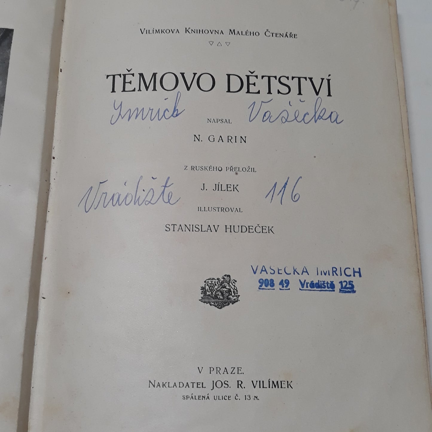 Těmovo dětství
