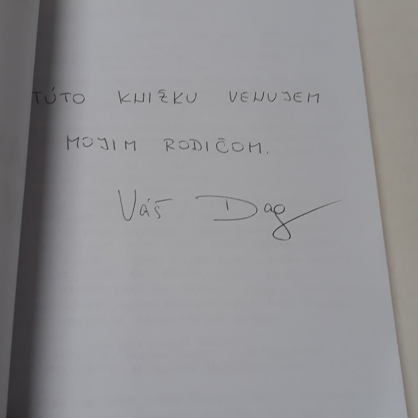 Karmínový dvojdolár