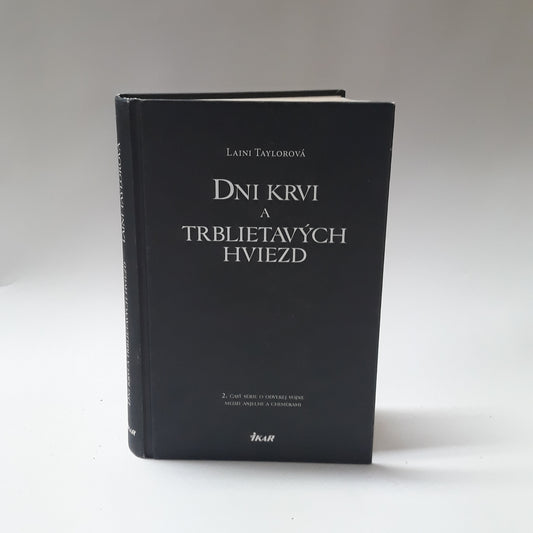 Dni krvi a trblietavých hviezd