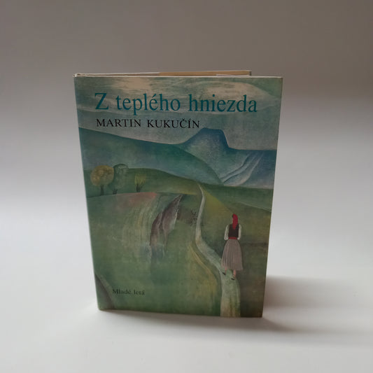 Z teplého hniezda