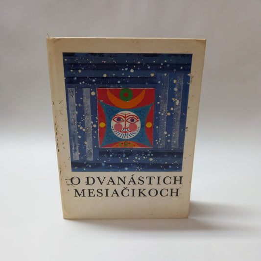 O dvanástich mesiačikoch