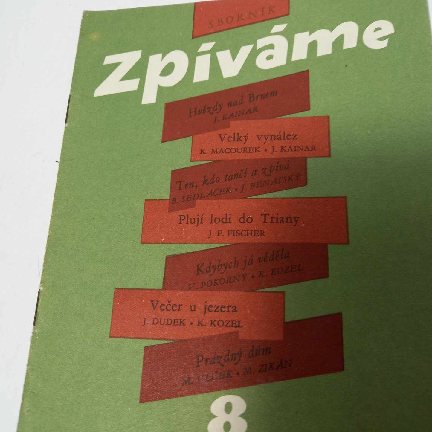 Zpíváme 8