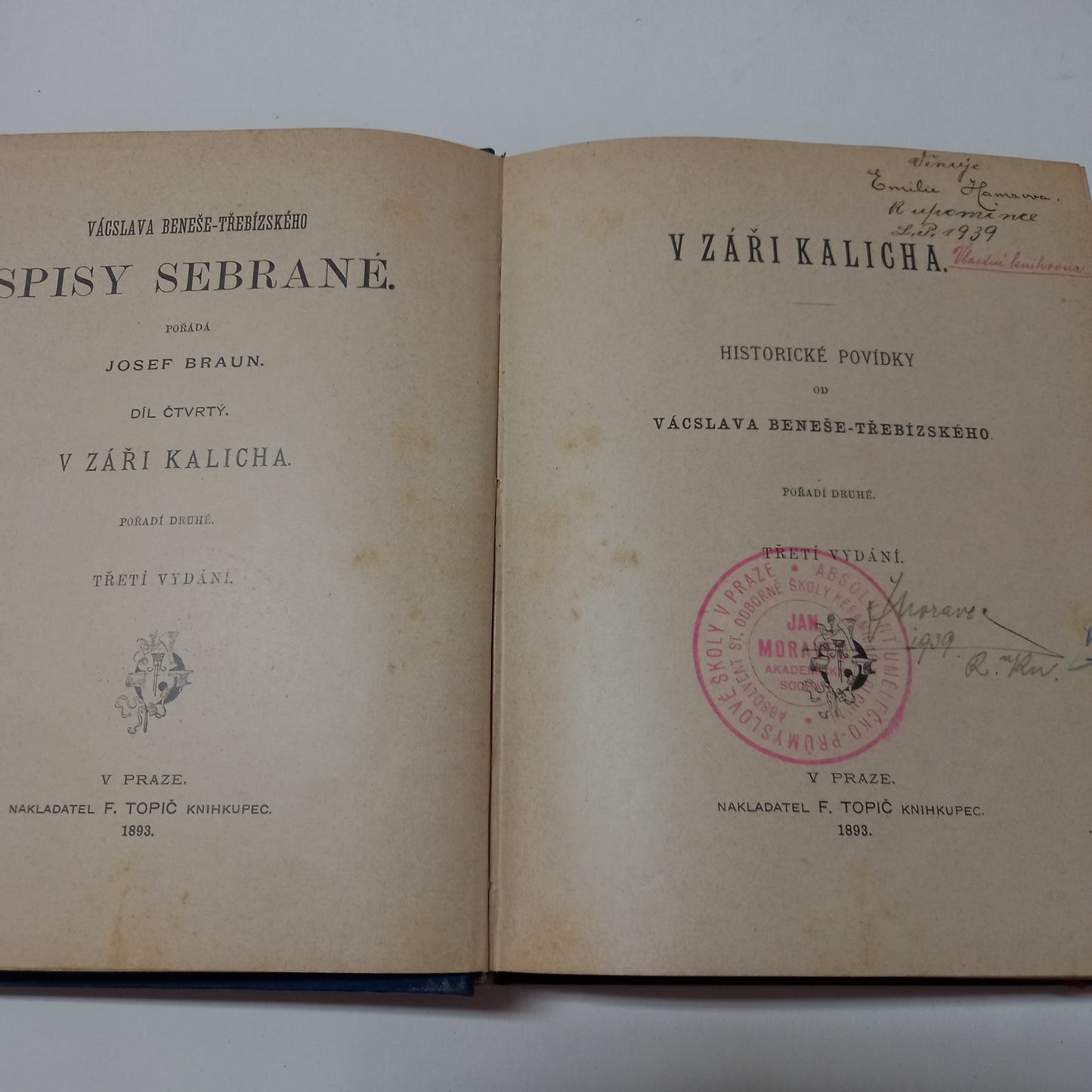 Spisy sebrané IV.                          V záři kalicha II