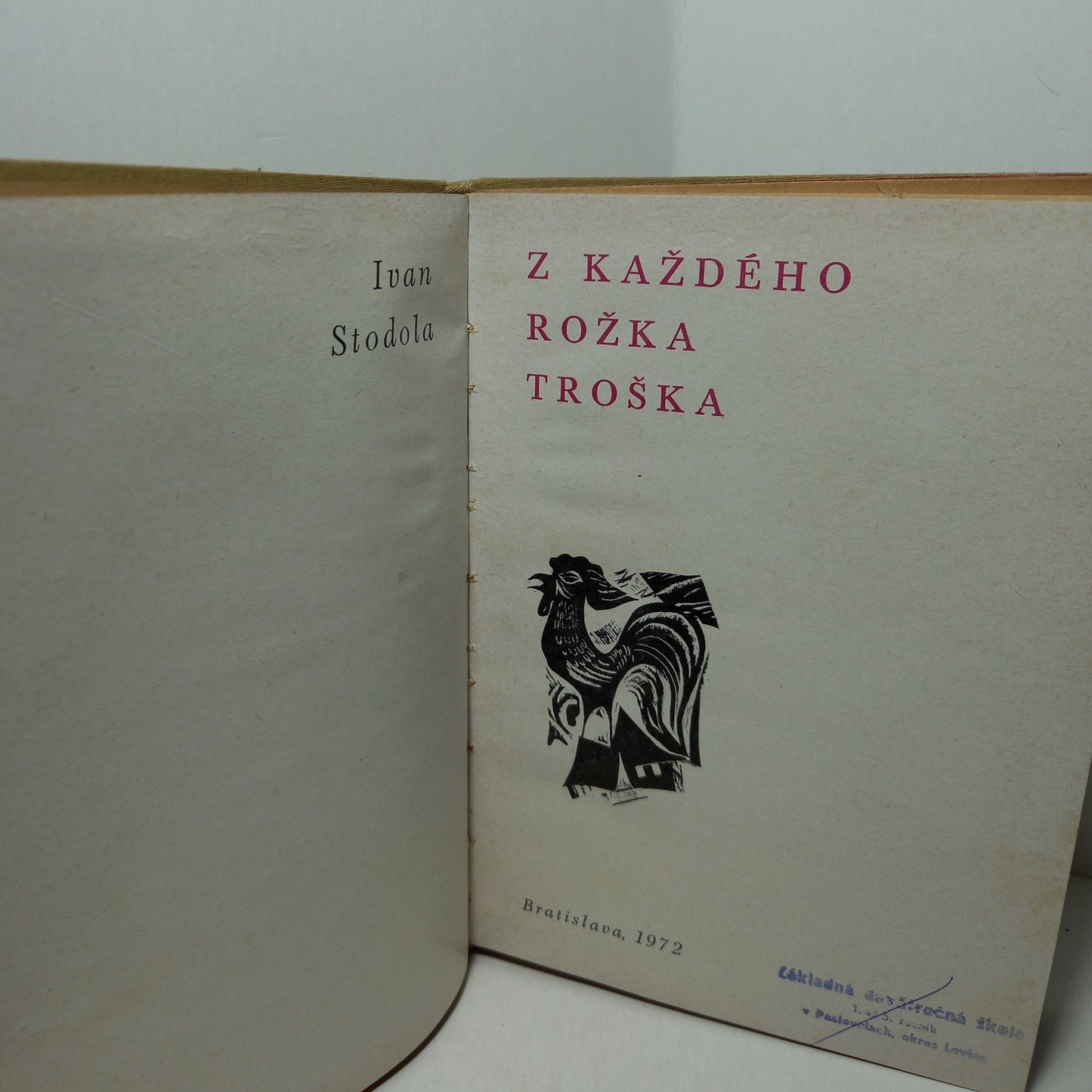 Z každého rožka troška
