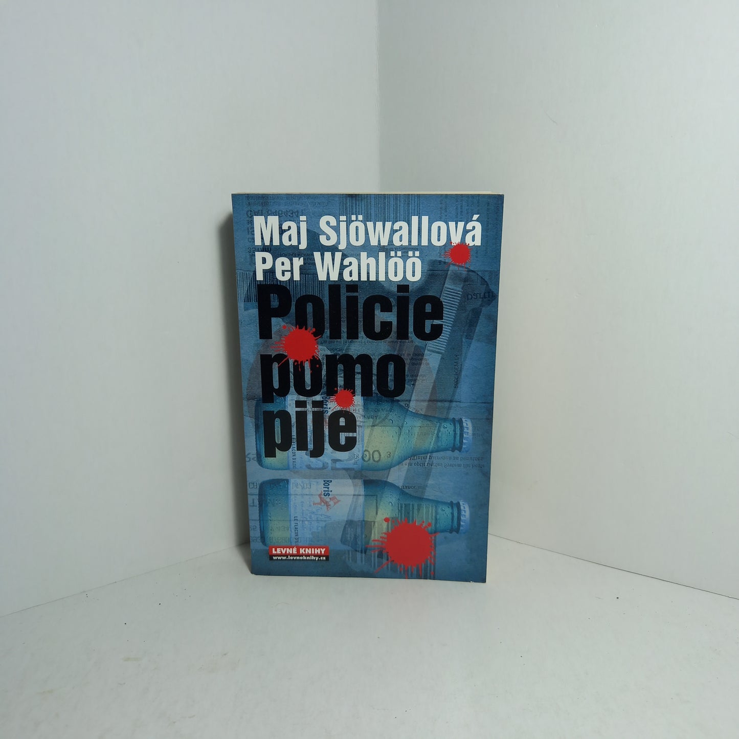 Policie pomo pije