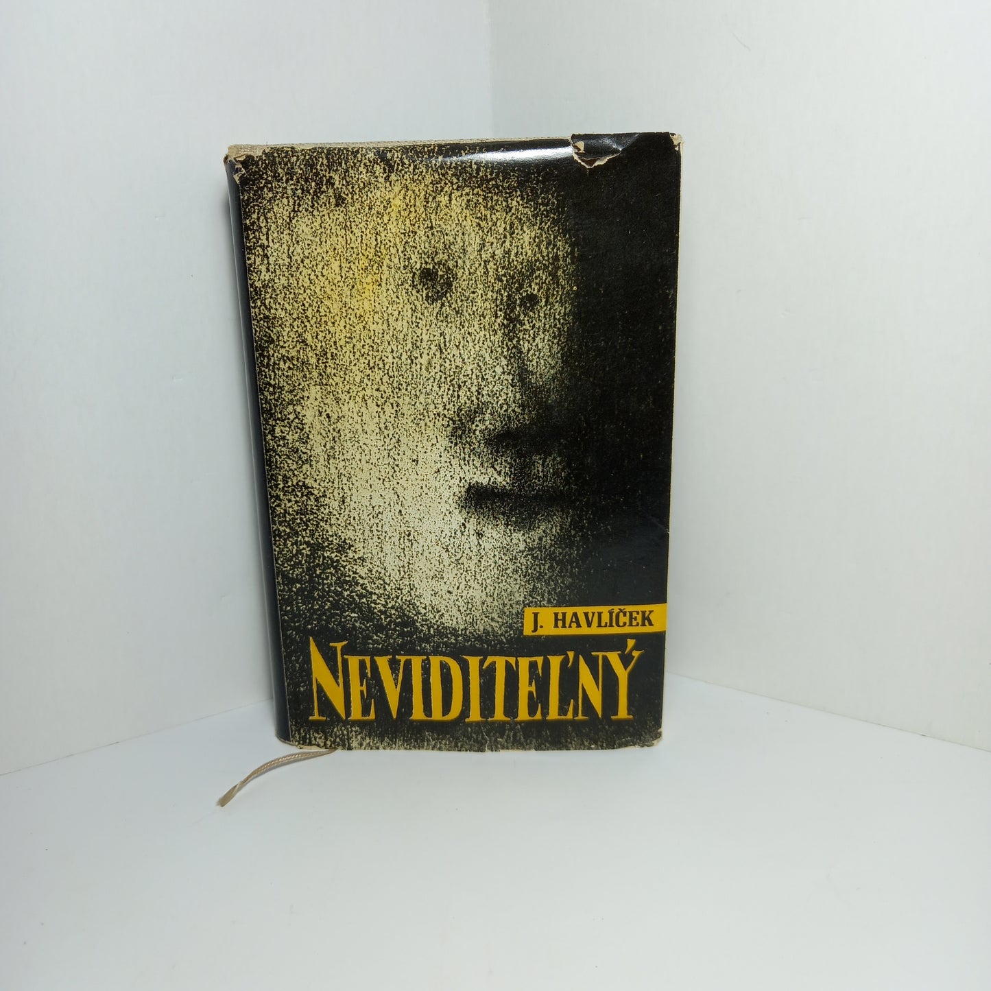 Neviditeľný