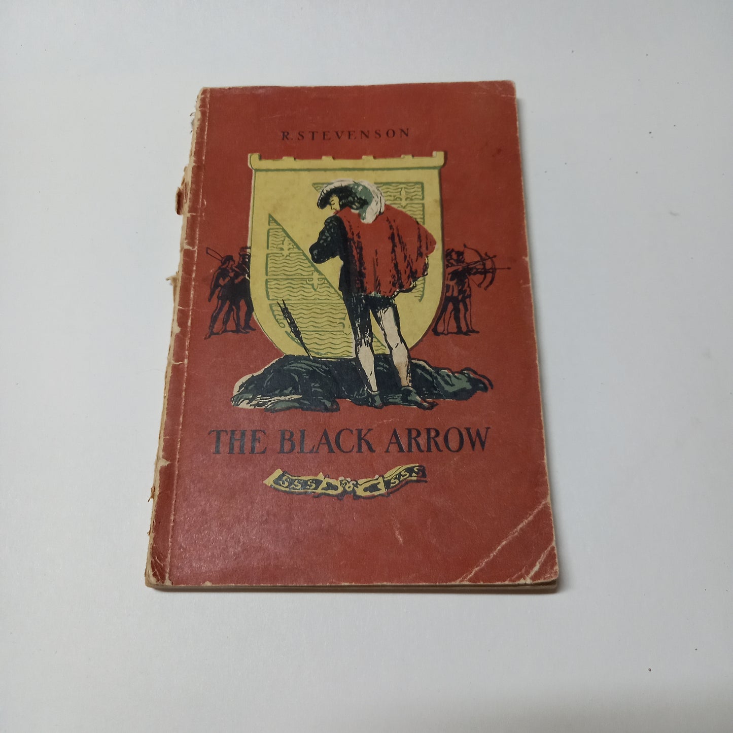 The black arrow