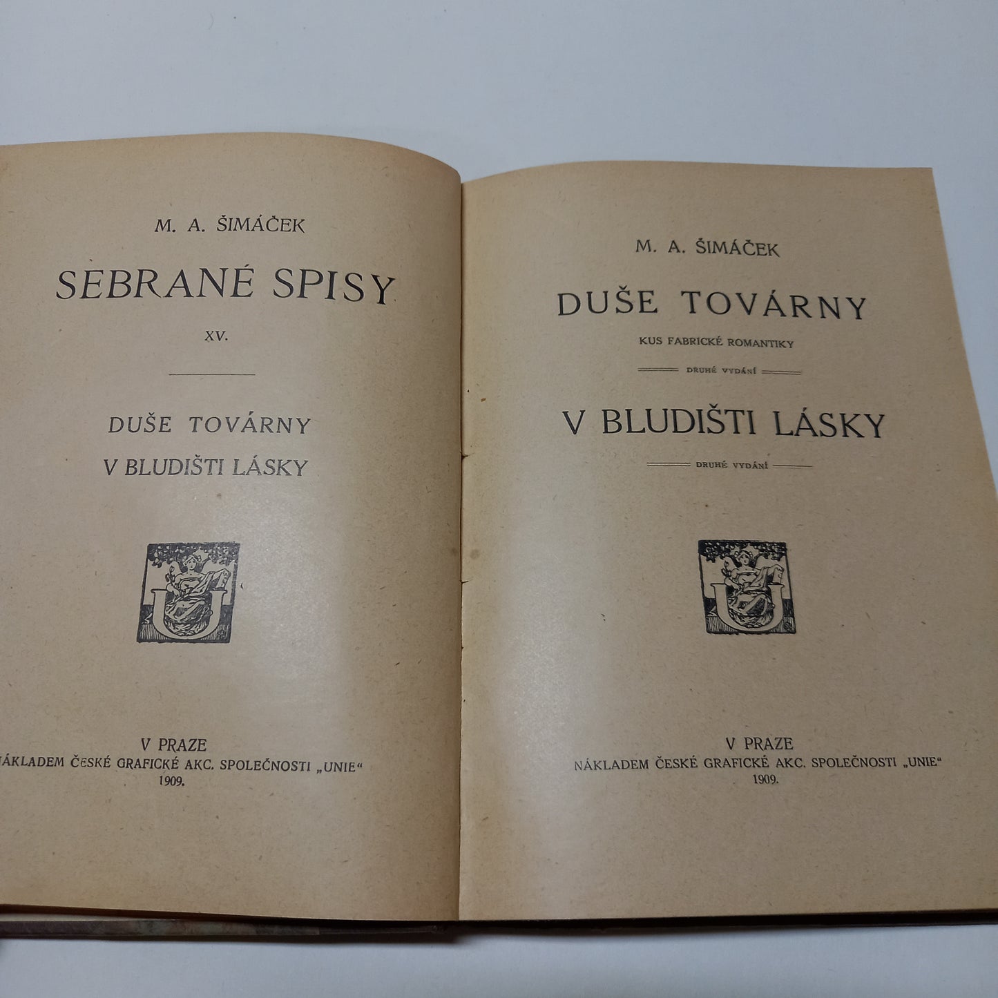 Duše továrny - V bludišti lásky