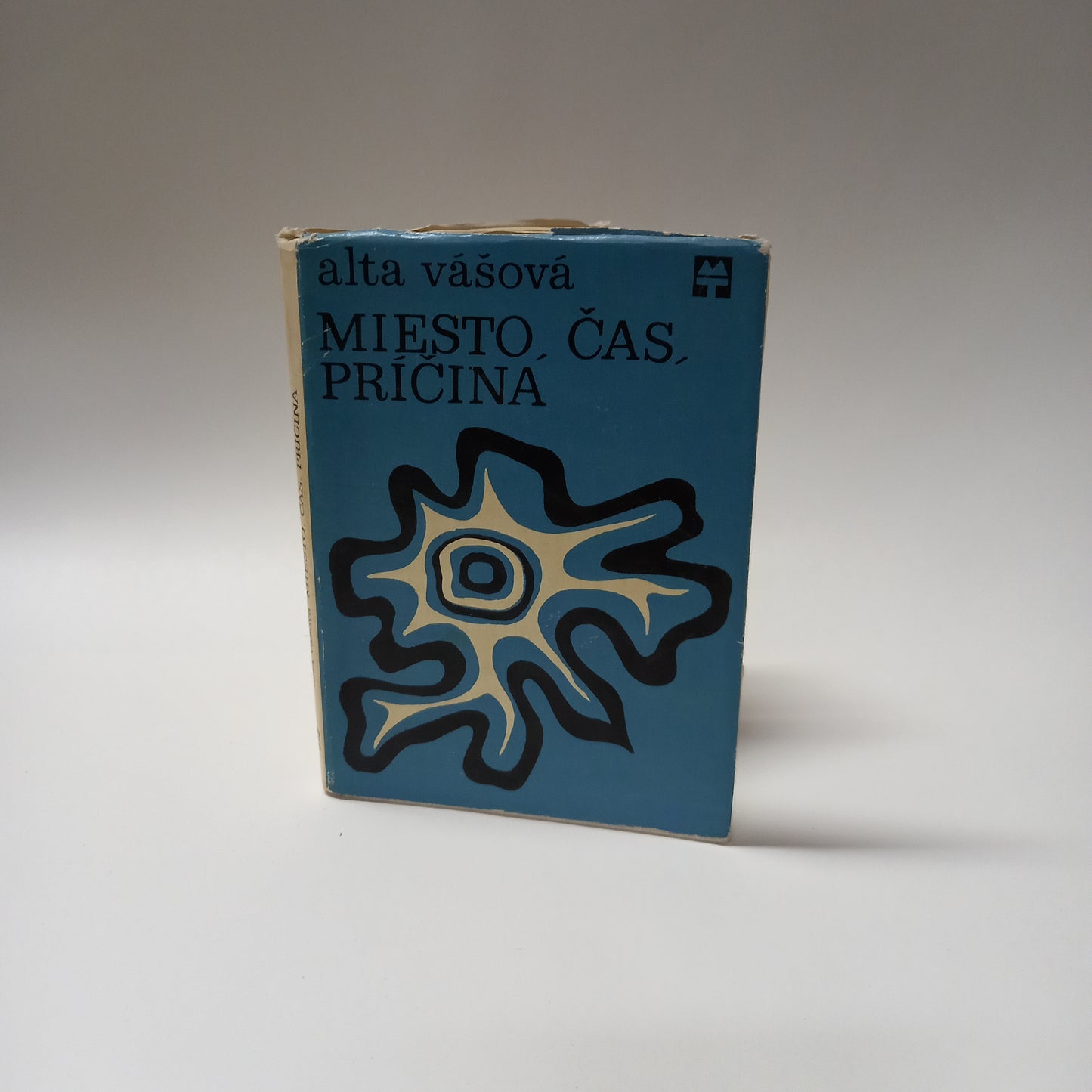 Miesto, čas, príčina