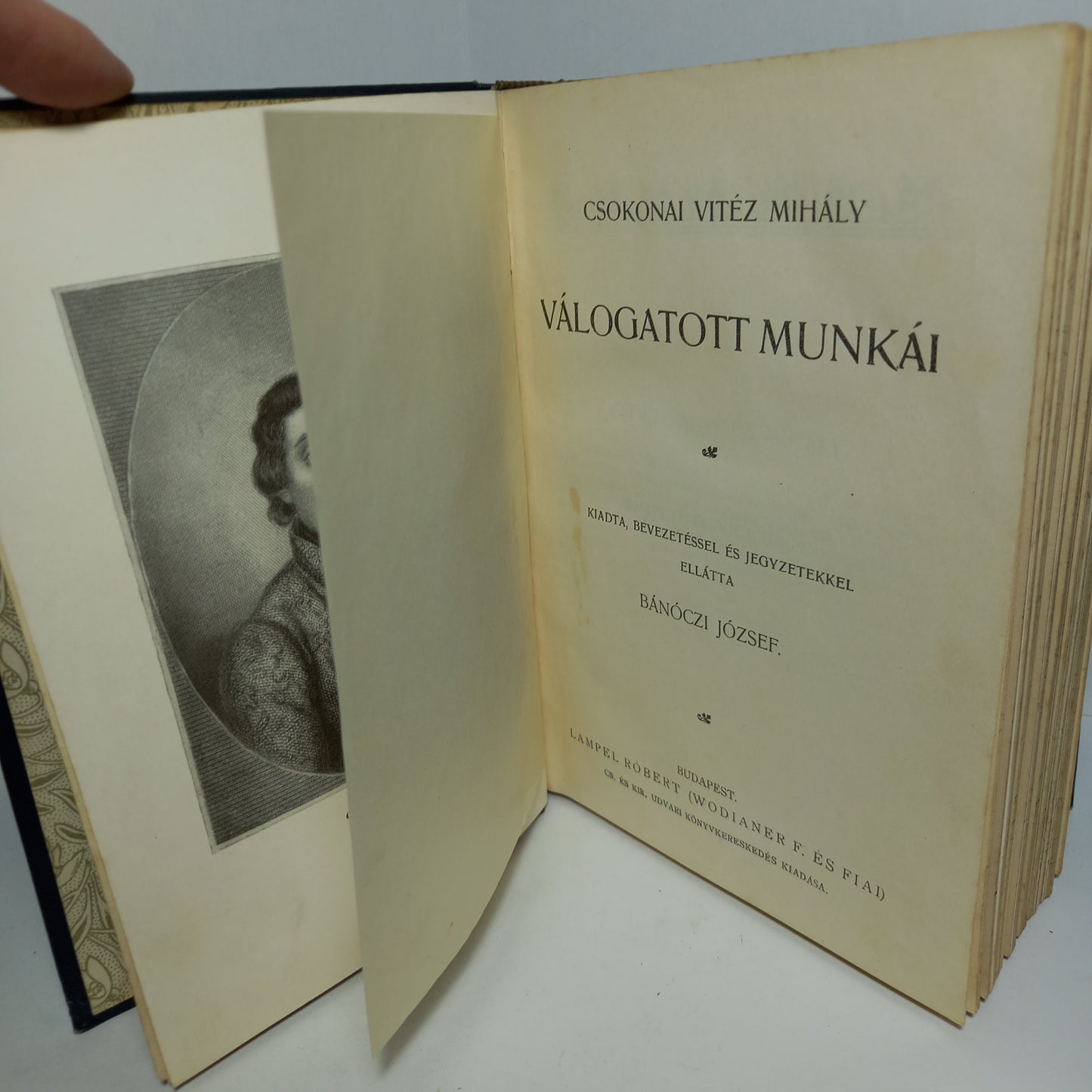 Válogatott munkái