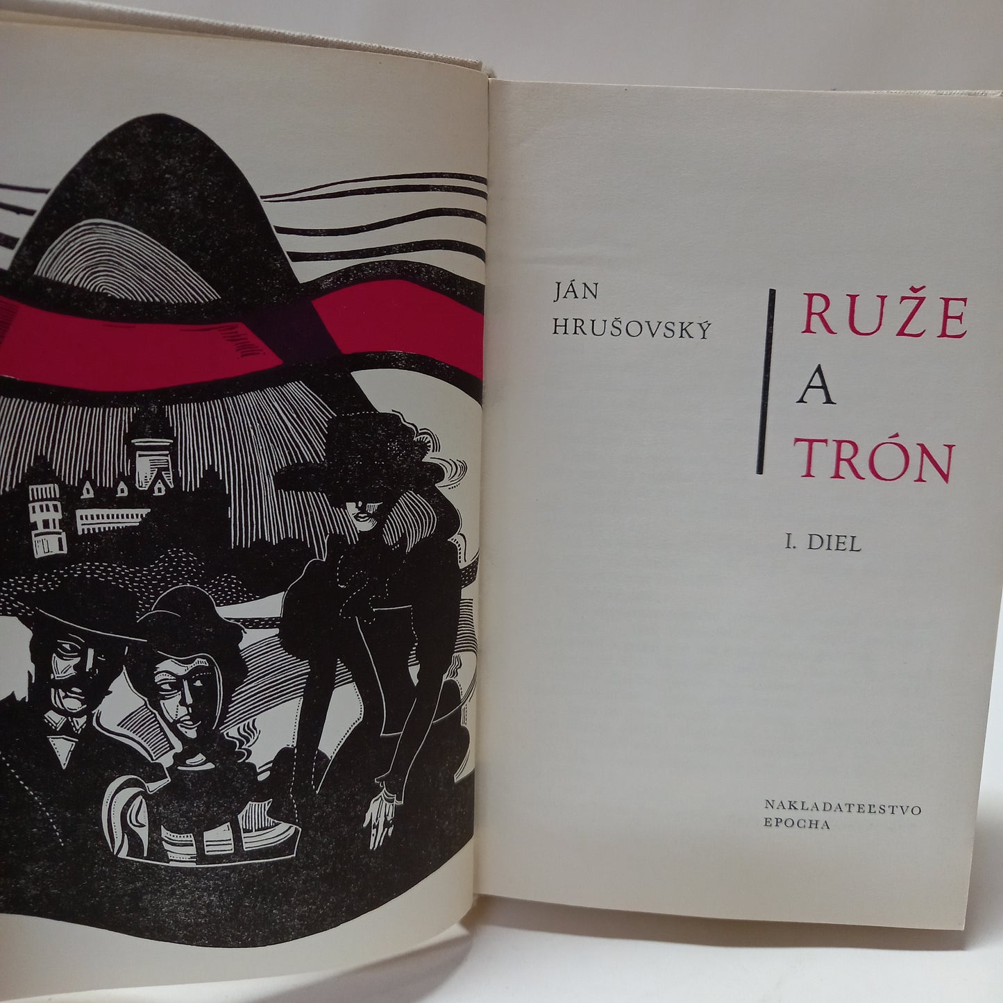 Ruže a trón I.