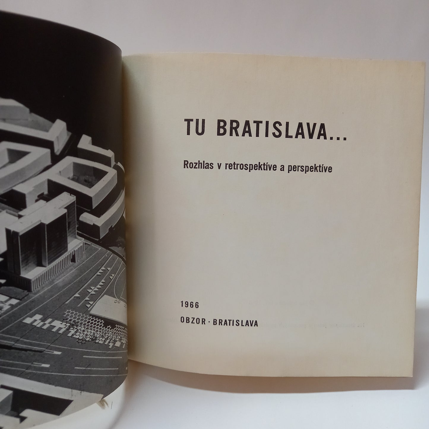 Tu Bratislava...