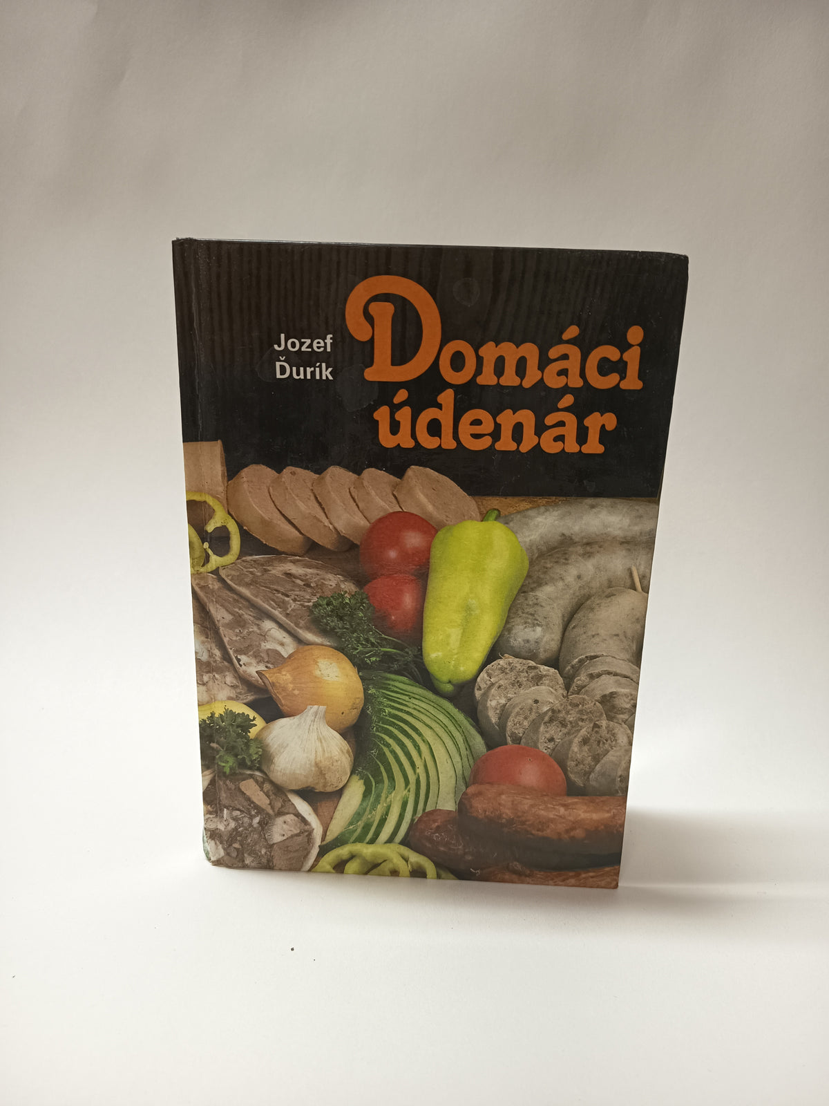 Domáci údenár