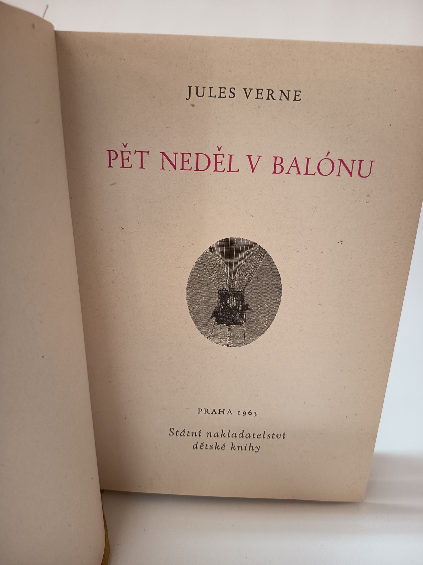Pět neděl v balónu