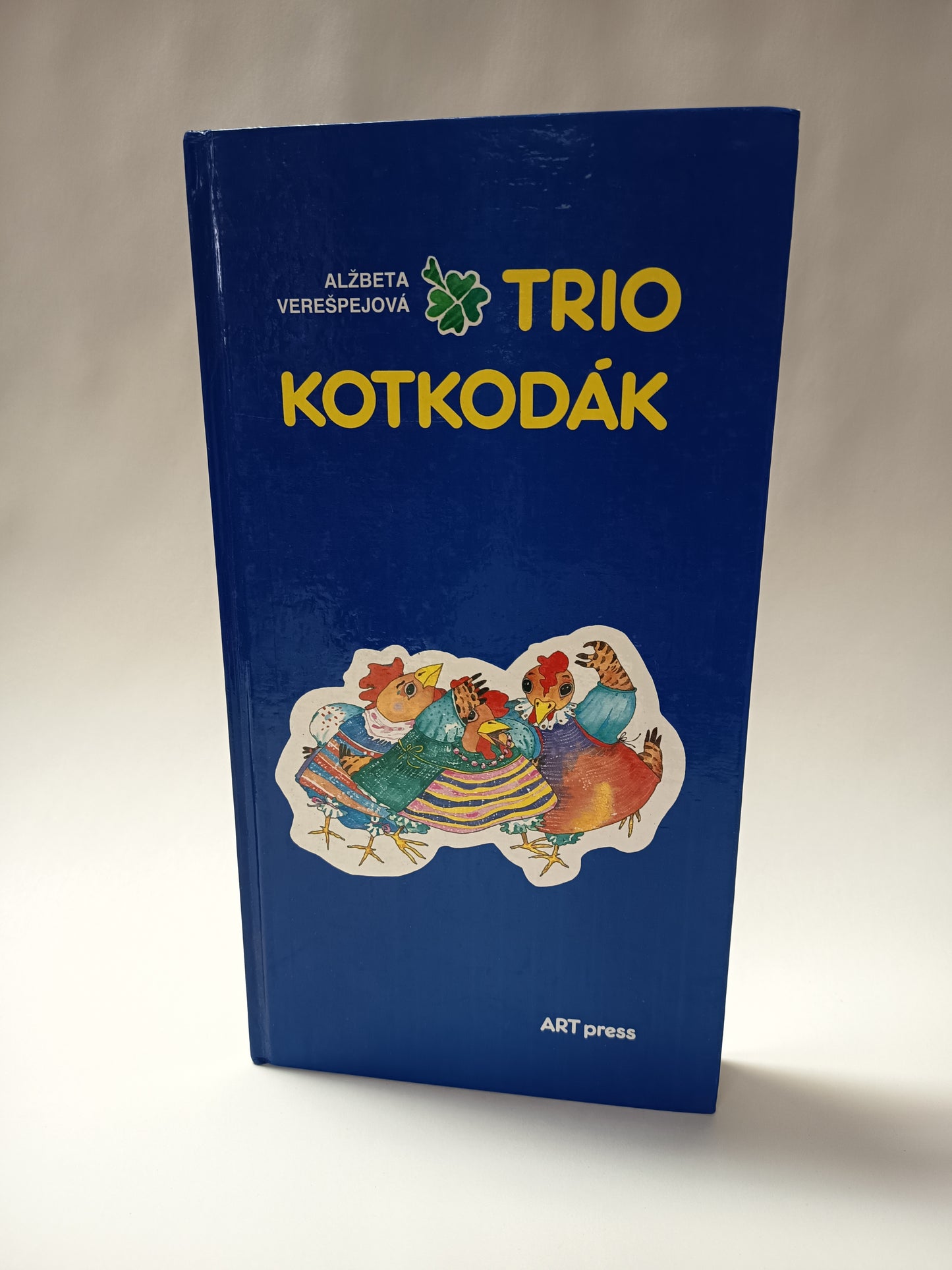 Trio kotkodák