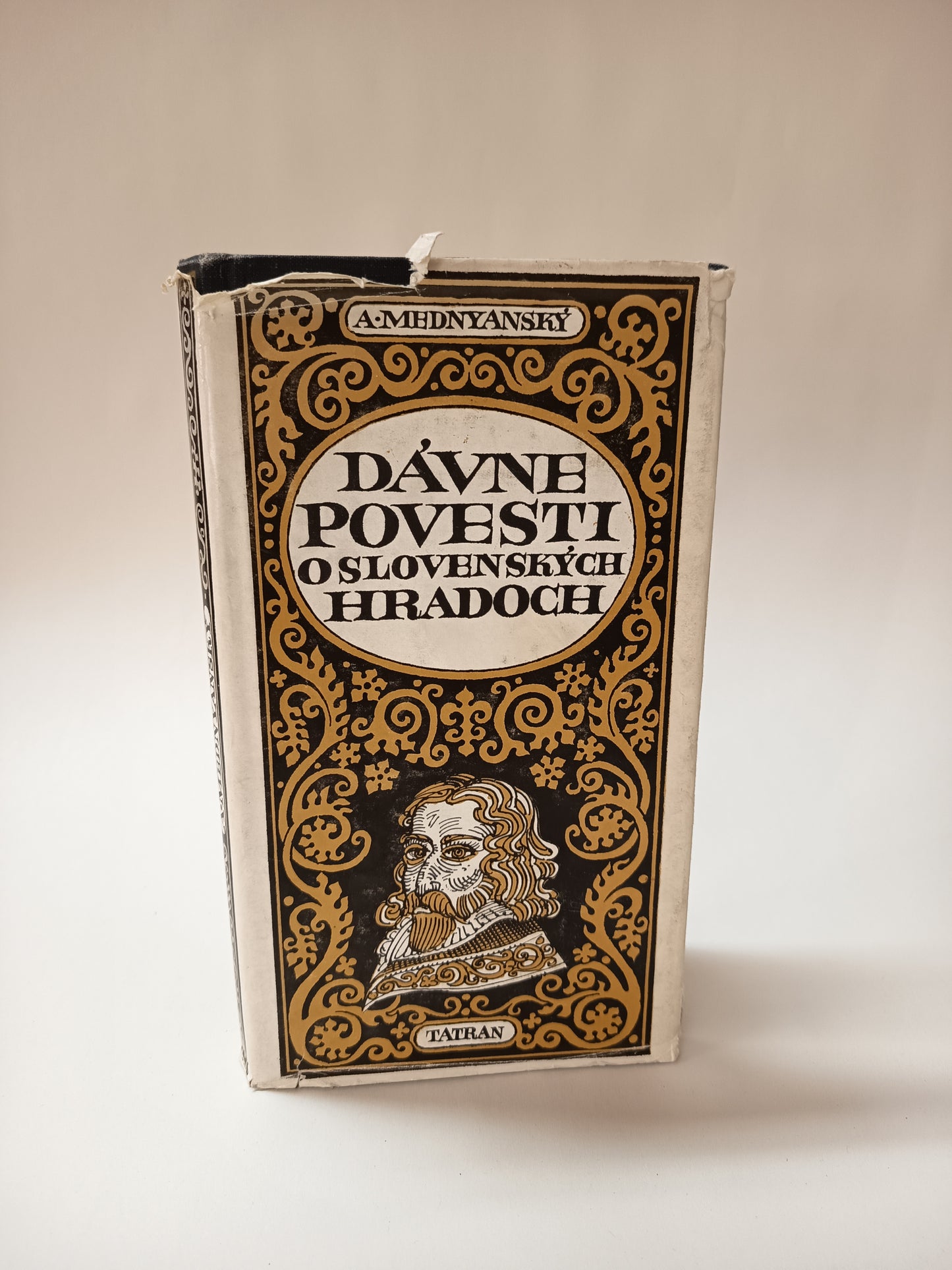 Dávne povesti o slovenských hradoch