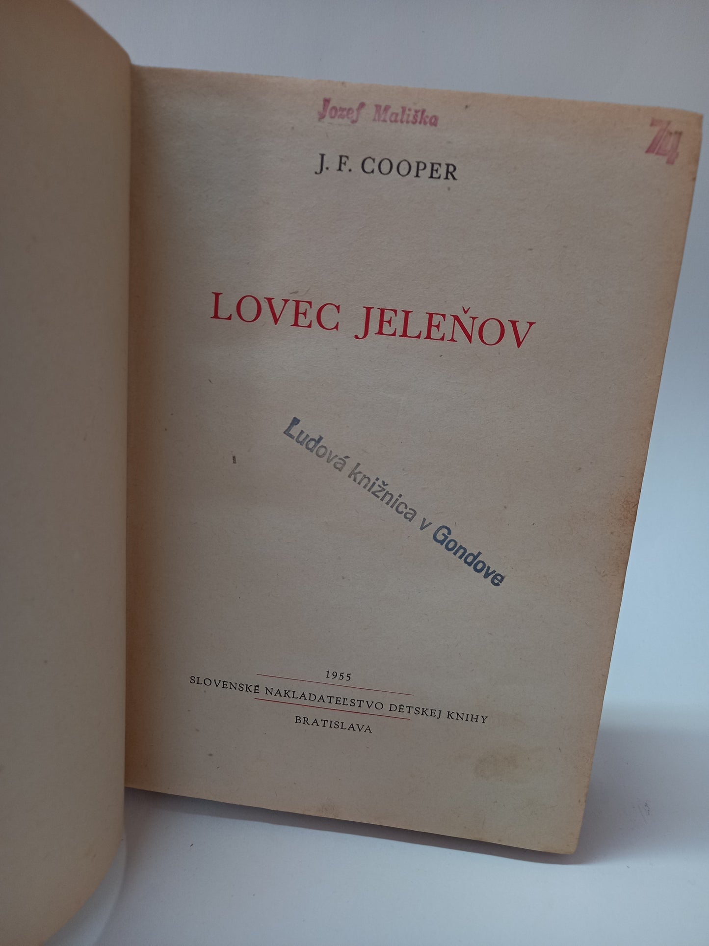 Lovec jeleňov