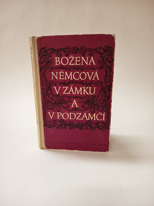 V zámku a v podzámčí