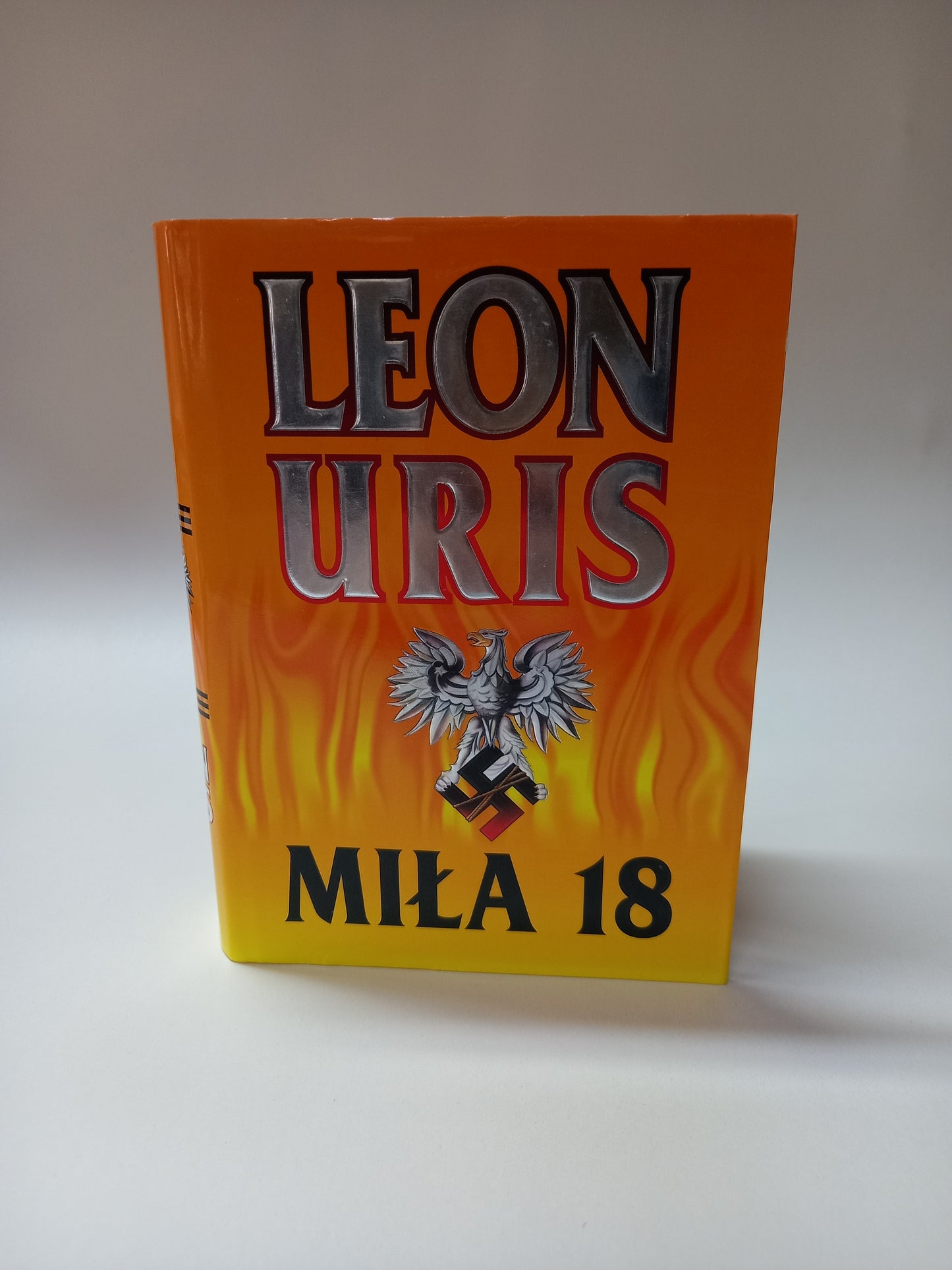 Miła 18