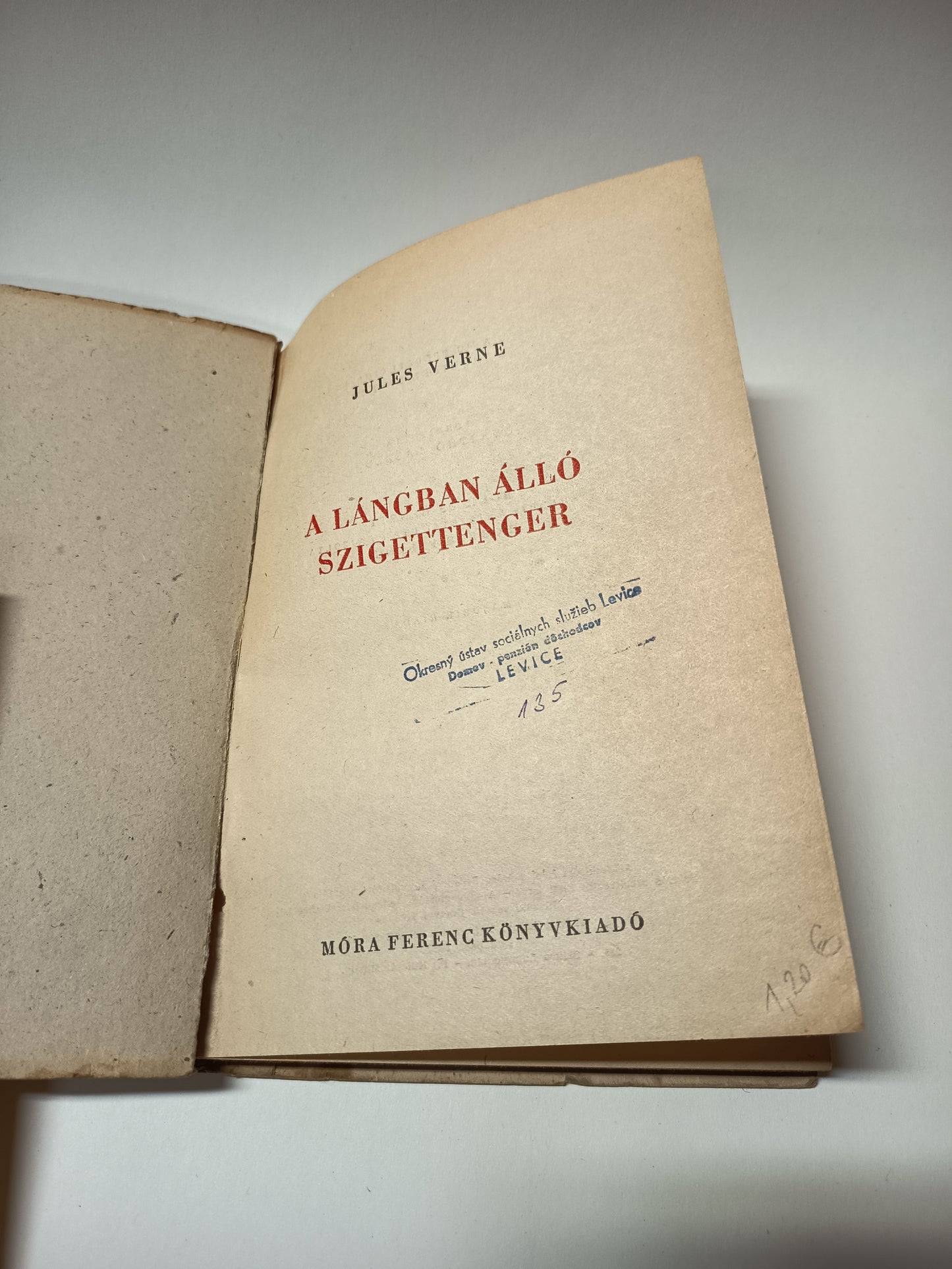 A lángban álló szigettenger