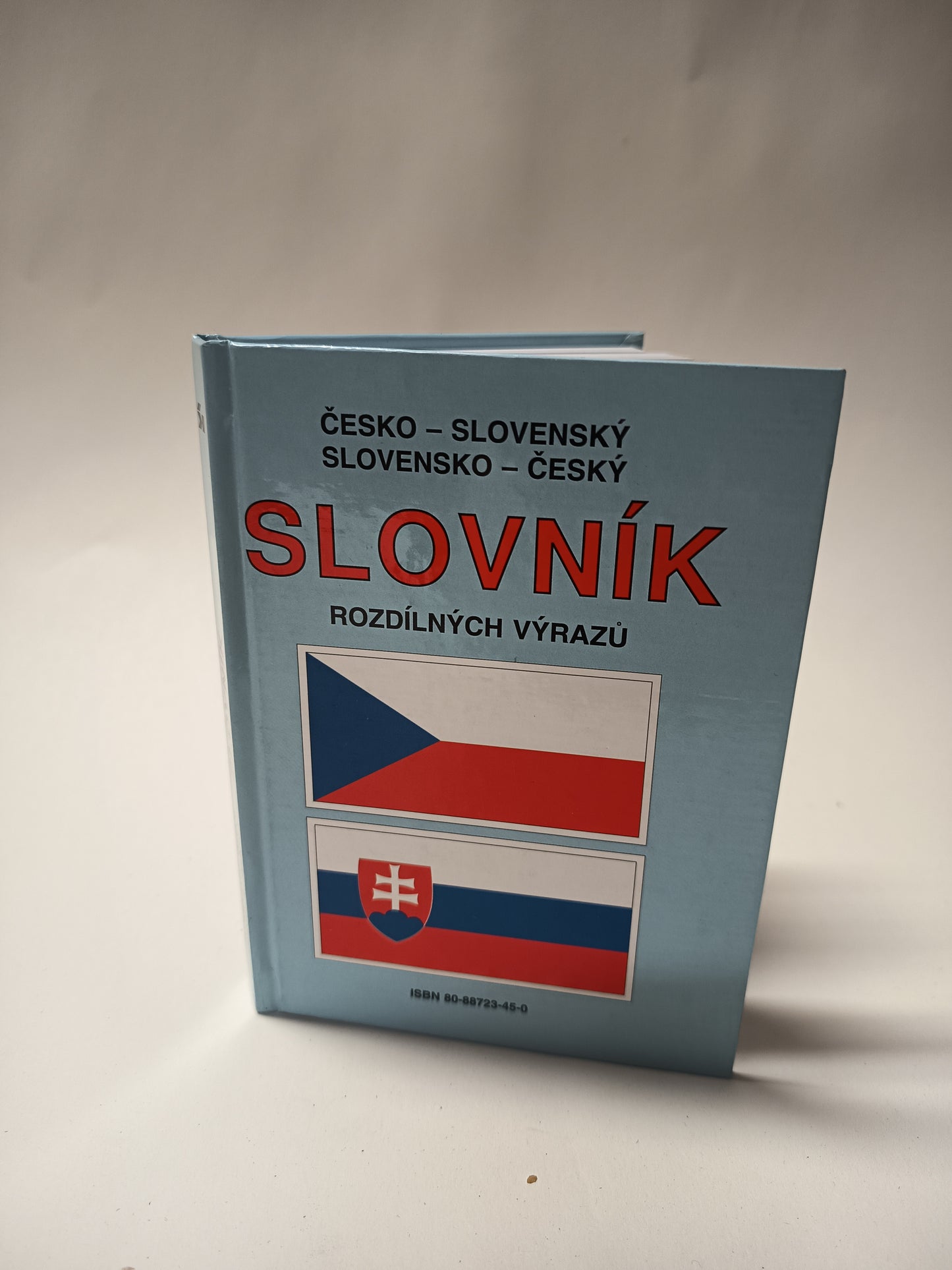 Slovensko-český a česko-slovenský slovník rozdielnych výrazov