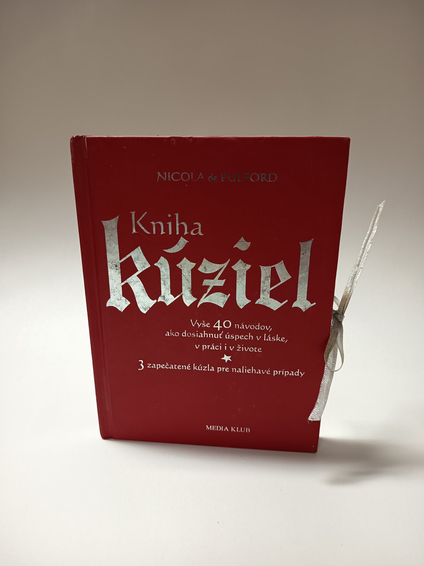 Kniha kúziel