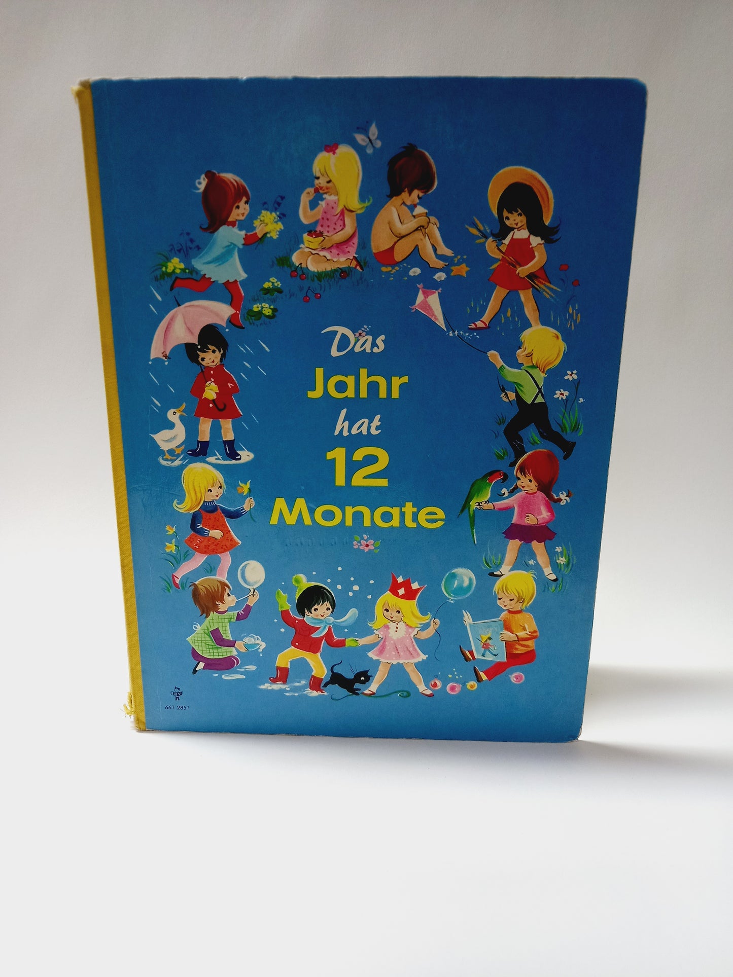 Das Jahr hat 12 Monate