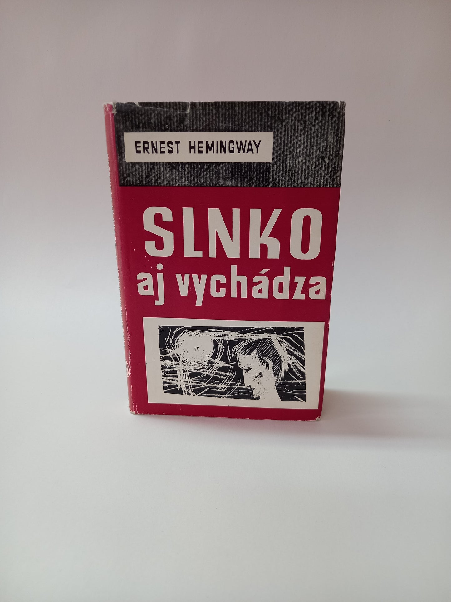 Slnko aj vychádza